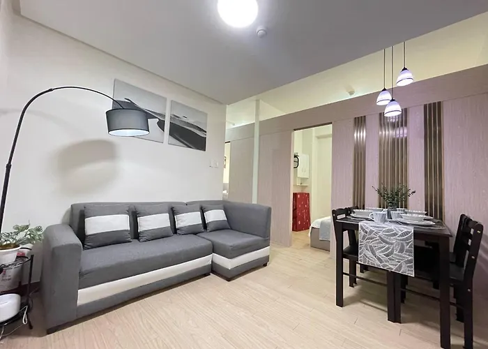 Aparthotel Trees Residences By Florales Staycation Manila